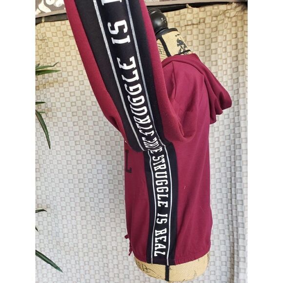 Women's Lightweight Hoodie The Struggle is Real Cozy Pullover Small NWOT - Picture 5 of 8